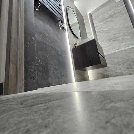 люкс 2 Apartment Uzhhorod