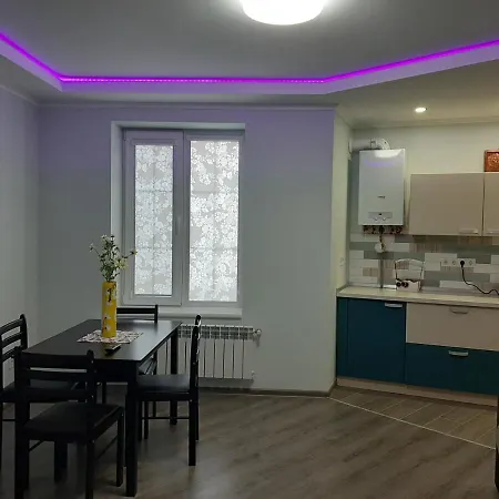 люкс 2 Apartamento Úzhgorod